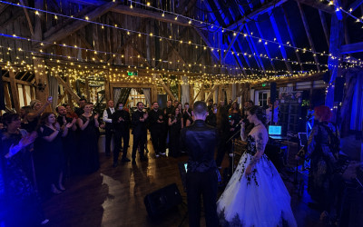 Bandeoke wedding